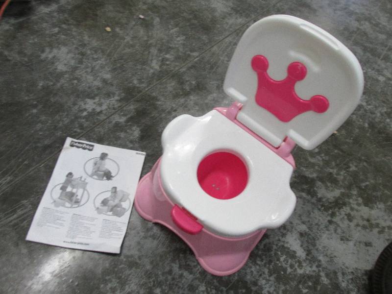 lot 203 image: Fisher Price sound operated potty s...