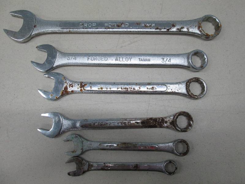 lot 253 image: Lot of wrenches...
