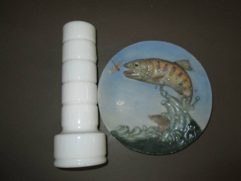 lot 272 image: Fish plate and vintage vase...