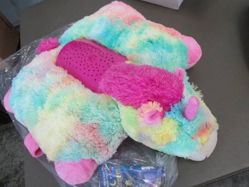 lot 148 image: New Dream Lites pillow pet...