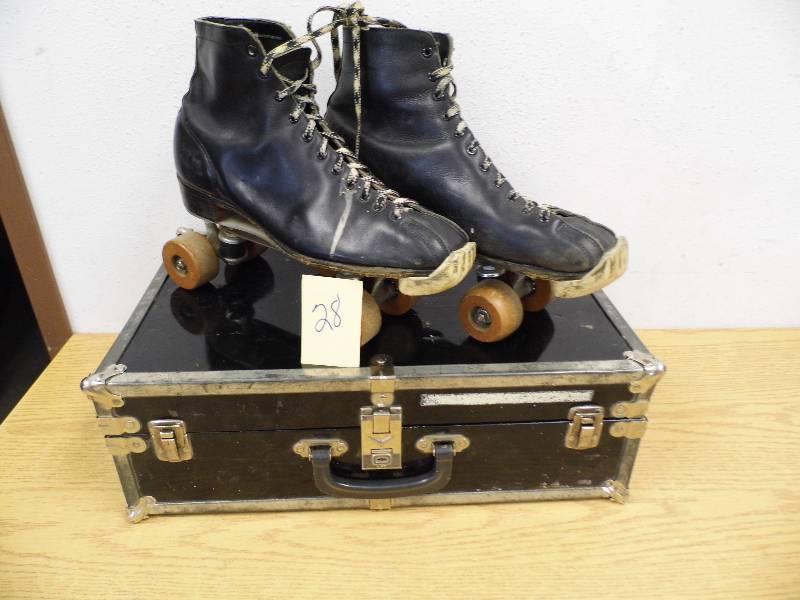 Roller Skates w Case