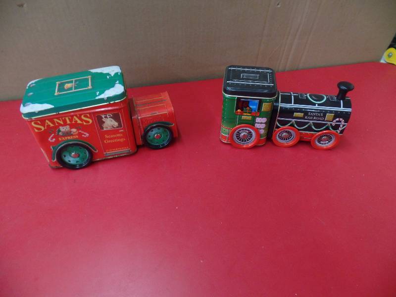 lot 79 image: Collectible Holiday Tins