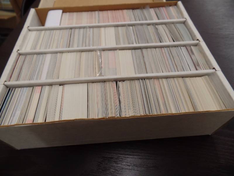 lot 112 image: Basketball Cards