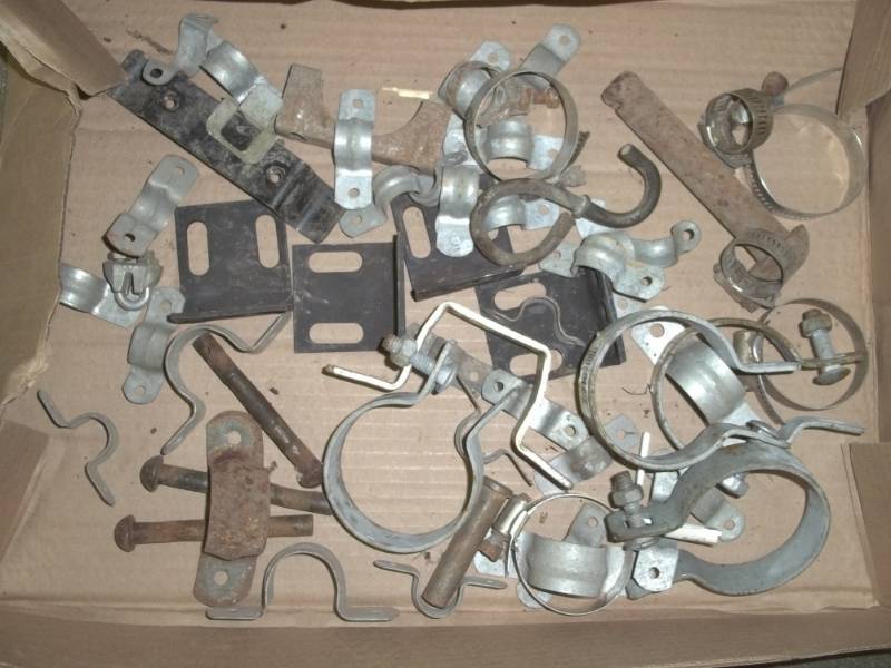 lot 19 image: Assorted Clamps
