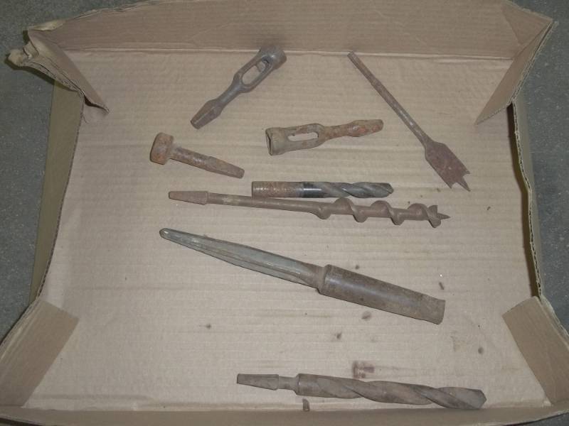 lot 24 image: Drill Bits
