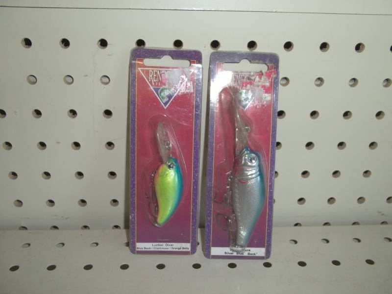 lot 46 image: Pair of New Fishing lures