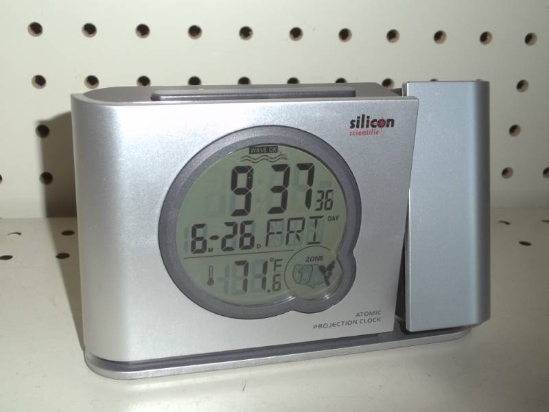 lot 52 image: New projection atomic clock