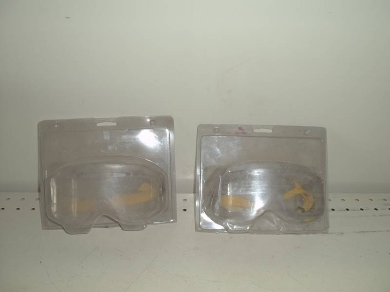 lot 72 image: Pair of safety goggles