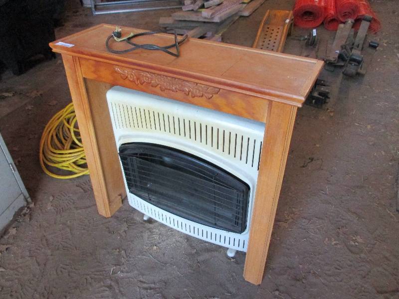 lot 10 image: Heater