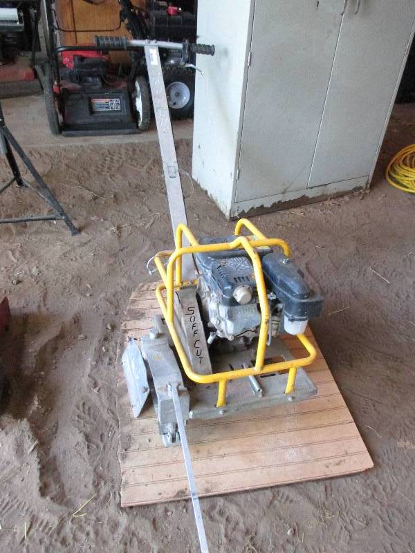 lot 6 image: Cement Saw