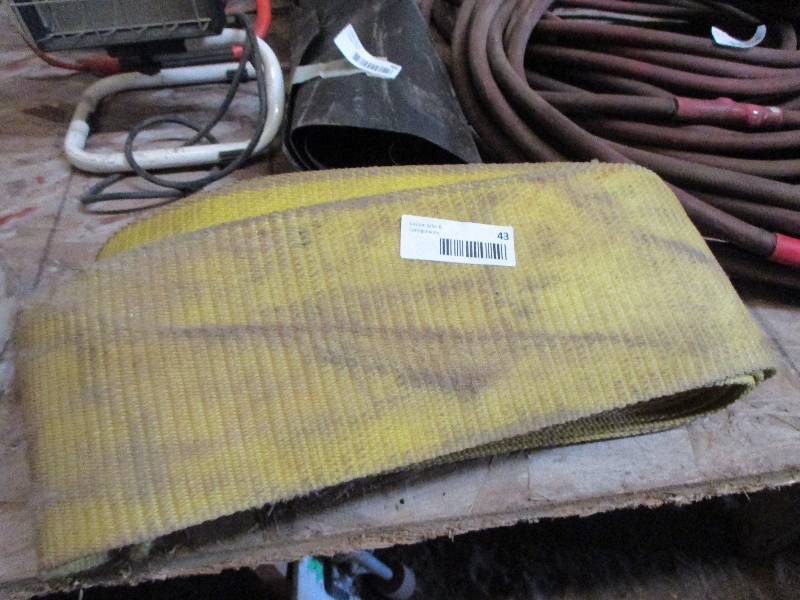 lot 43 image: large strap