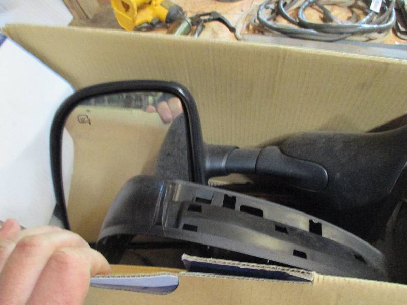lot 77 image: super duty mirror