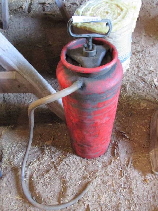 lot 94 image: sprayer
