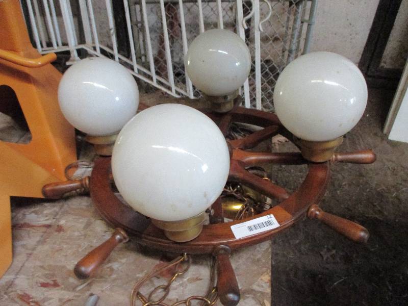 lot 52 image: light