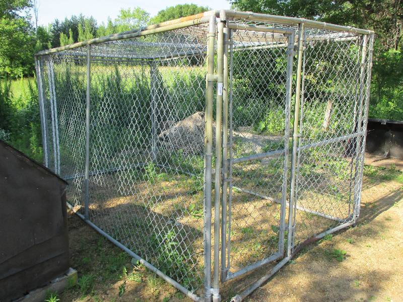 lot 115 image: kennel