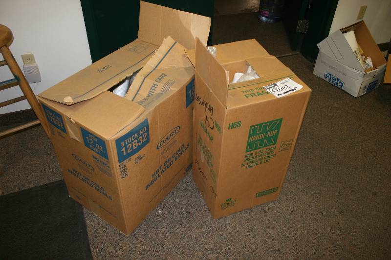 lot 1062 image: Box Lot of (2) Styrofoam Cups Insulated Cups White.