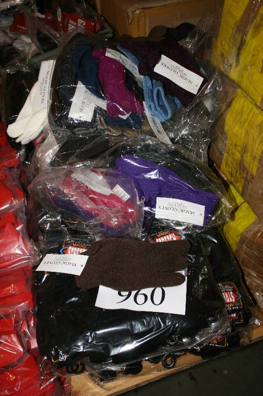 lot 960 image: Box Lot of Gloves One Size Fits Most Light-Duty.