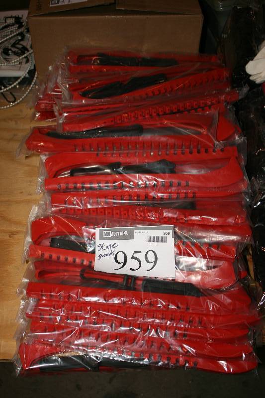 lot 959 image: Box Lot of Skate Guards Plastic BlackRed.