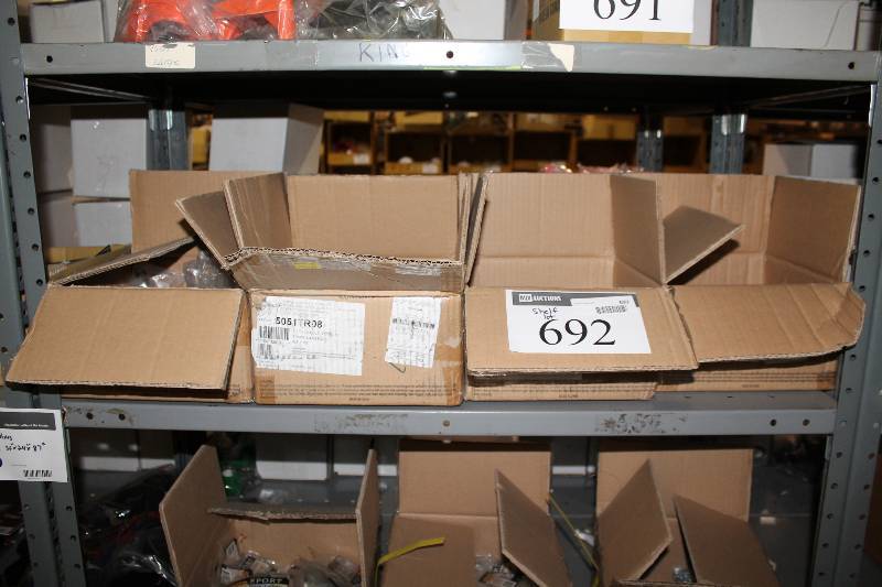 lot 692 image: Metal Track Spikes Champ TR 38 Pyramid14 Pyramid.