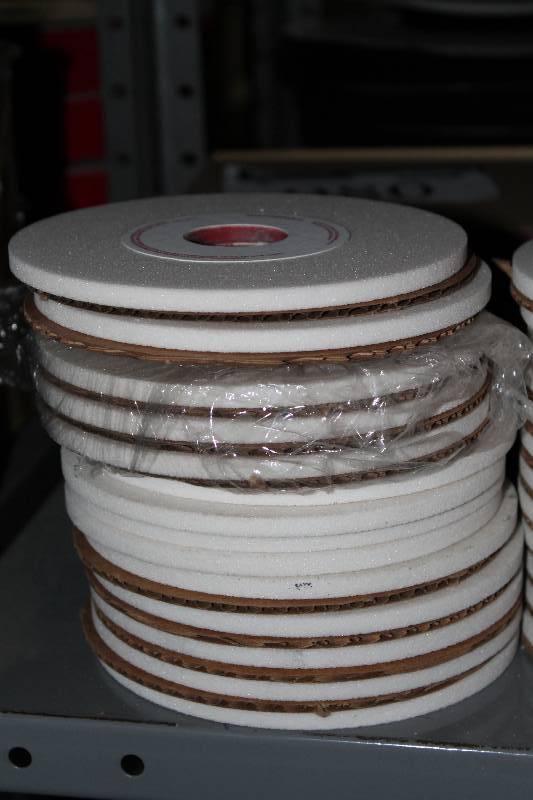 lot 981 image: Lot of (14) Grinding Wheels Max RPM 4138 6  6 x 14 x 1-34.