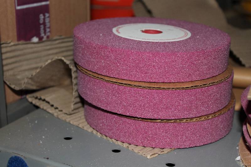 lot 974 image: Lot of Grinding Wheels 6 x 1 x 34 60J Max RPM 4138.