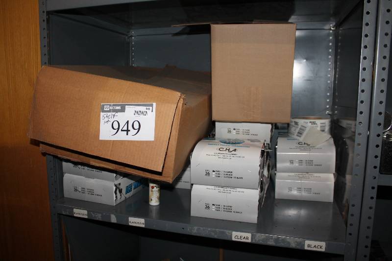 lot 949 image: Shelf Lot of Hockey Blade Wax ClearBlack 36perBox.