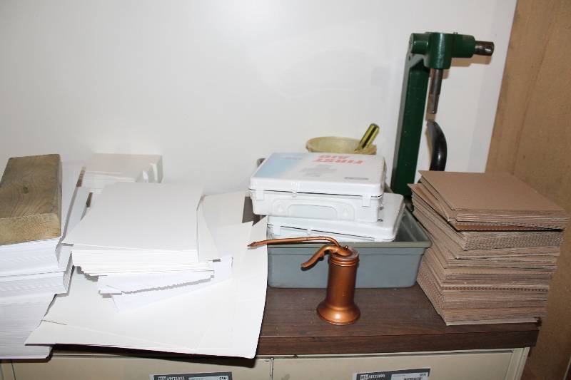 lot 955 image: Contents of Top & Bottom Shelf Including Oil Gun Rivet Press Air Riveters And More.