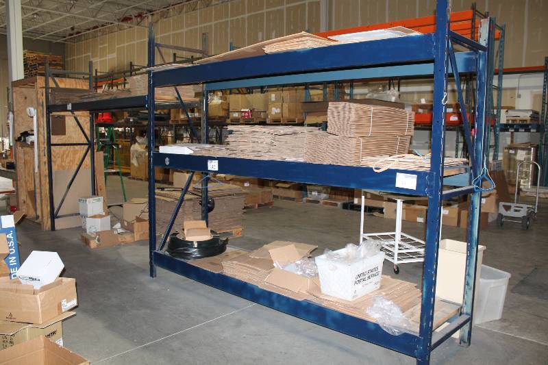 lot 33 image: Metal Shelving Lot Including 10 x 6 Crossbeams (8) 9 Uprights (3).