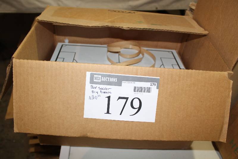 lot 179 image: Box of Play Maker Dry-Erase Hard Plastic Sheets 16 x 11.