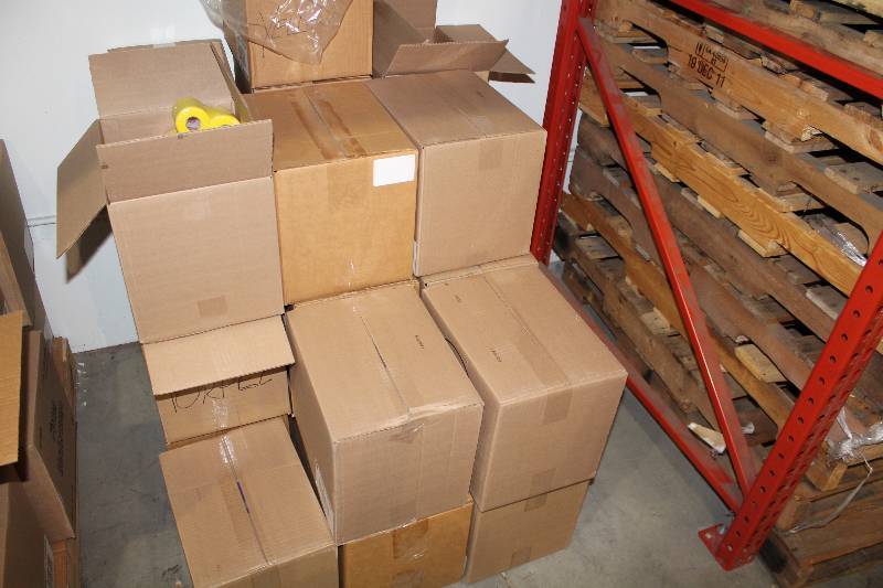 lot 25 image: Box Lot of (24) Foam Under Wrap 2.75 x 30yds 48 RollsBox PinkYellow.