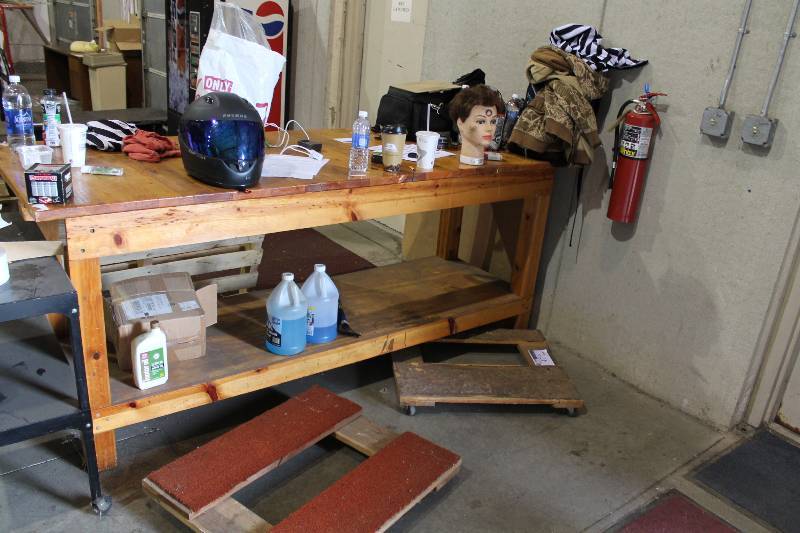 lot 46 image: Wooden Table wLower Shelf 35 x 91 x 38.