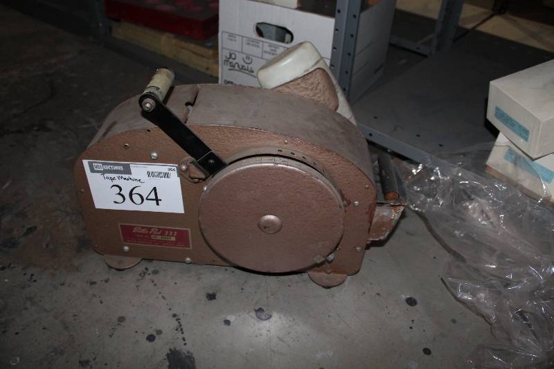lot 364 image: Better Pack 333 Tape Machine.