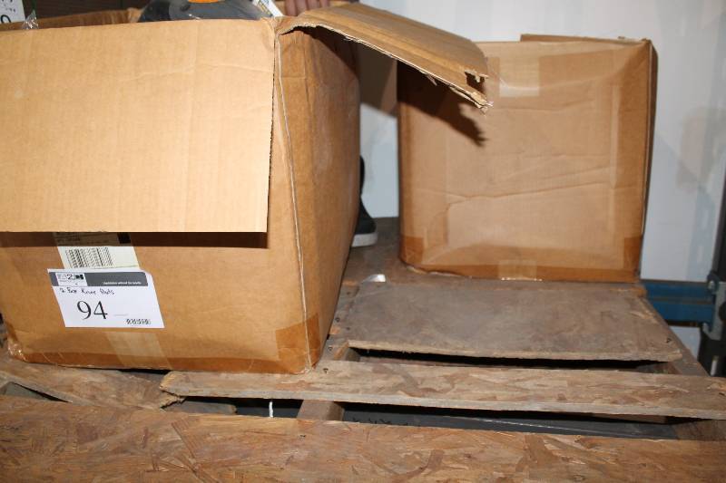lot 94 image: Box Lot of (2) Superflex Protective Knee Pads.