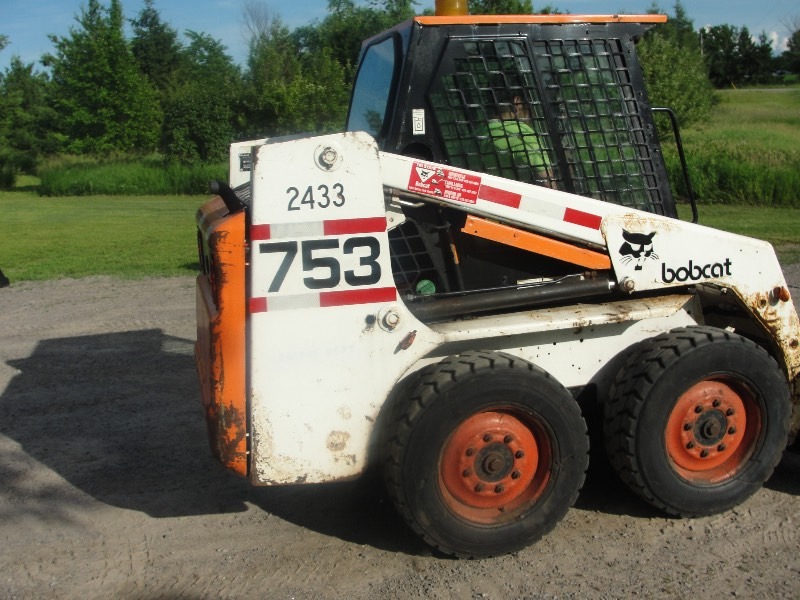 99 Bobcat Skidsteer Loader