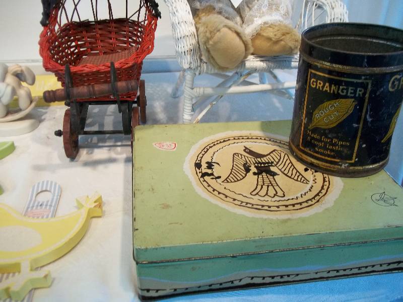Assorted Tchotchkes, Knickknacks, Baubles, Curiosities and Trinkets.