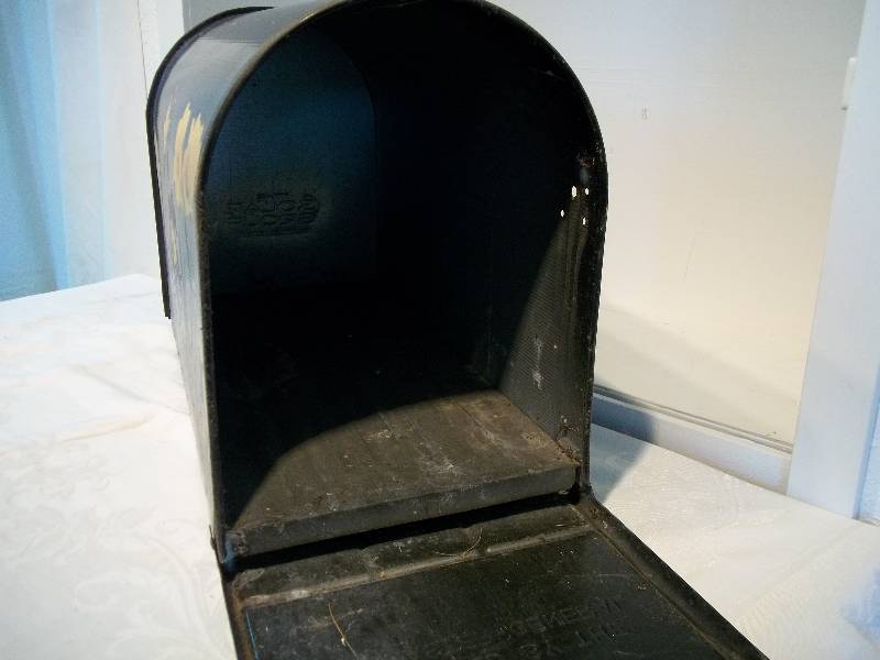 LARGE Mail Box