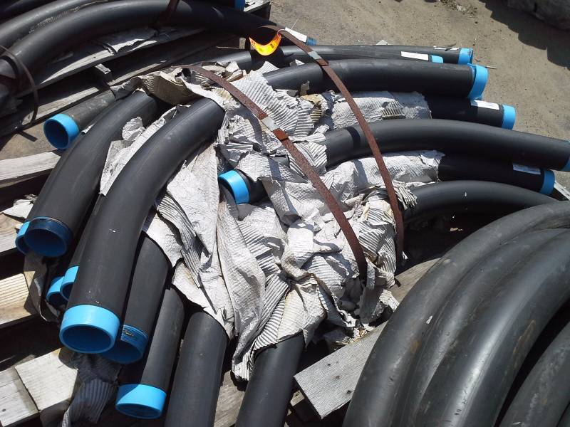 1 Pallet of 90 degree Metal Conduit