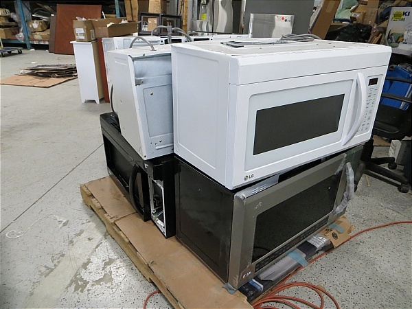 Pallet of Mostly LG Microwaves for Parts
