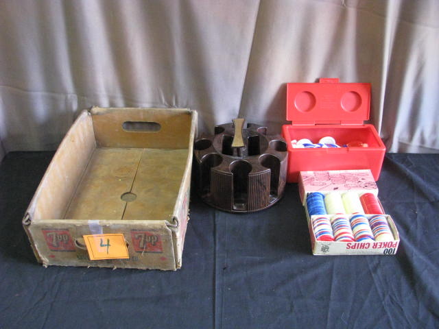 vintage 7UP crate and poker chip holder with poker chips