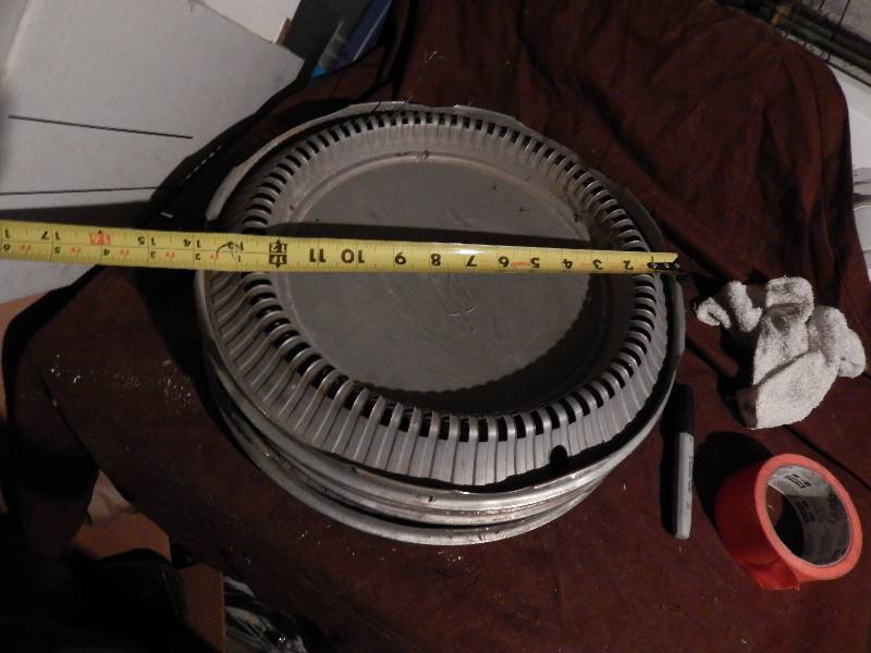 Set of 4 Vintage Oldsmobile Hubcaps