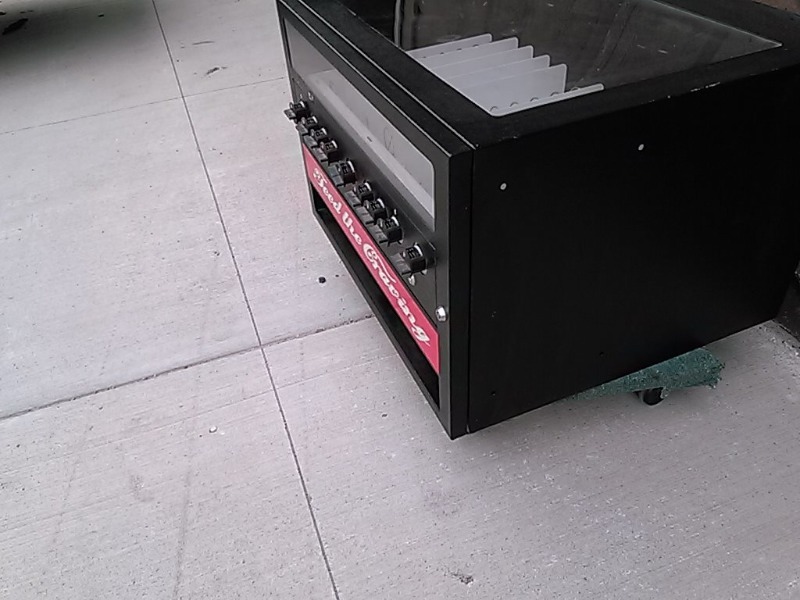 AWESOME 9 SELECTION SNACK VENDING MACHINE-LIKE NEW