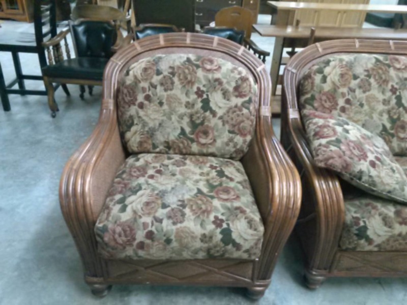 Beautiful Super High End Braxton Culler Sofa Chair Ottoman-Mint Condition