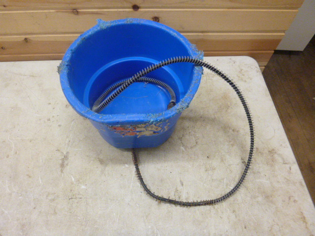 lot 88 image: Heated Water Pail