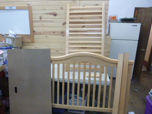 lot 116 image: Baby Crib
