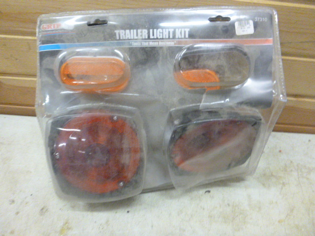 lot 164 image: Grip Trailer Light Kit