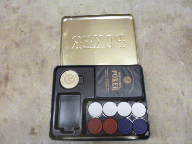 lot 199 image: Poker Set