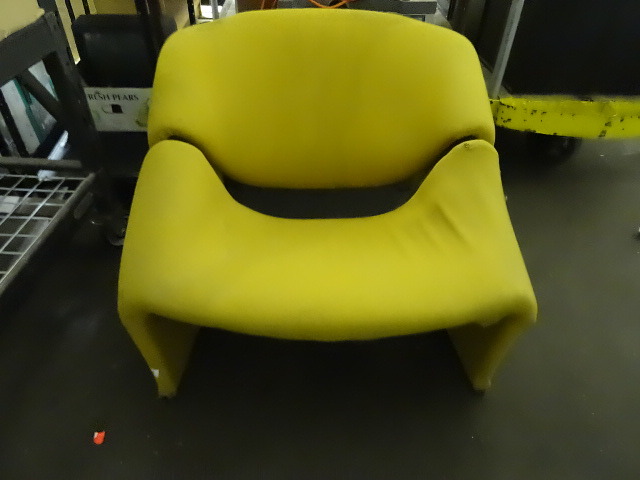 Ribbon Chair