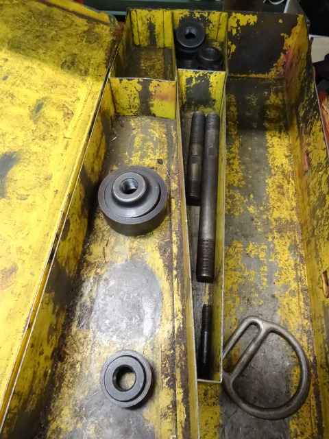 Hydraulic Knockout Box