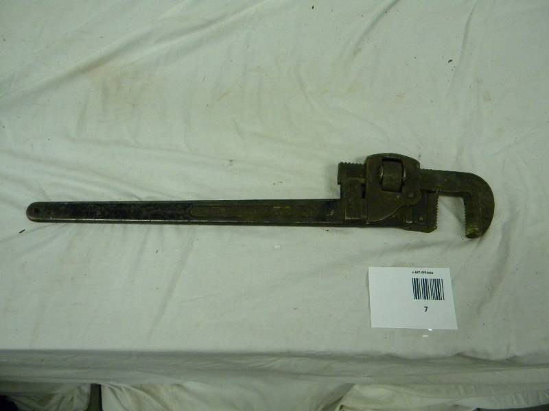 lot 7 image: Pipe Wrench