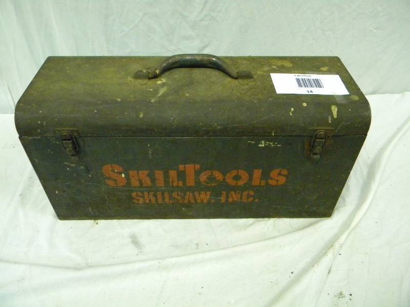 lot 14 image: Skil Tools skill saw